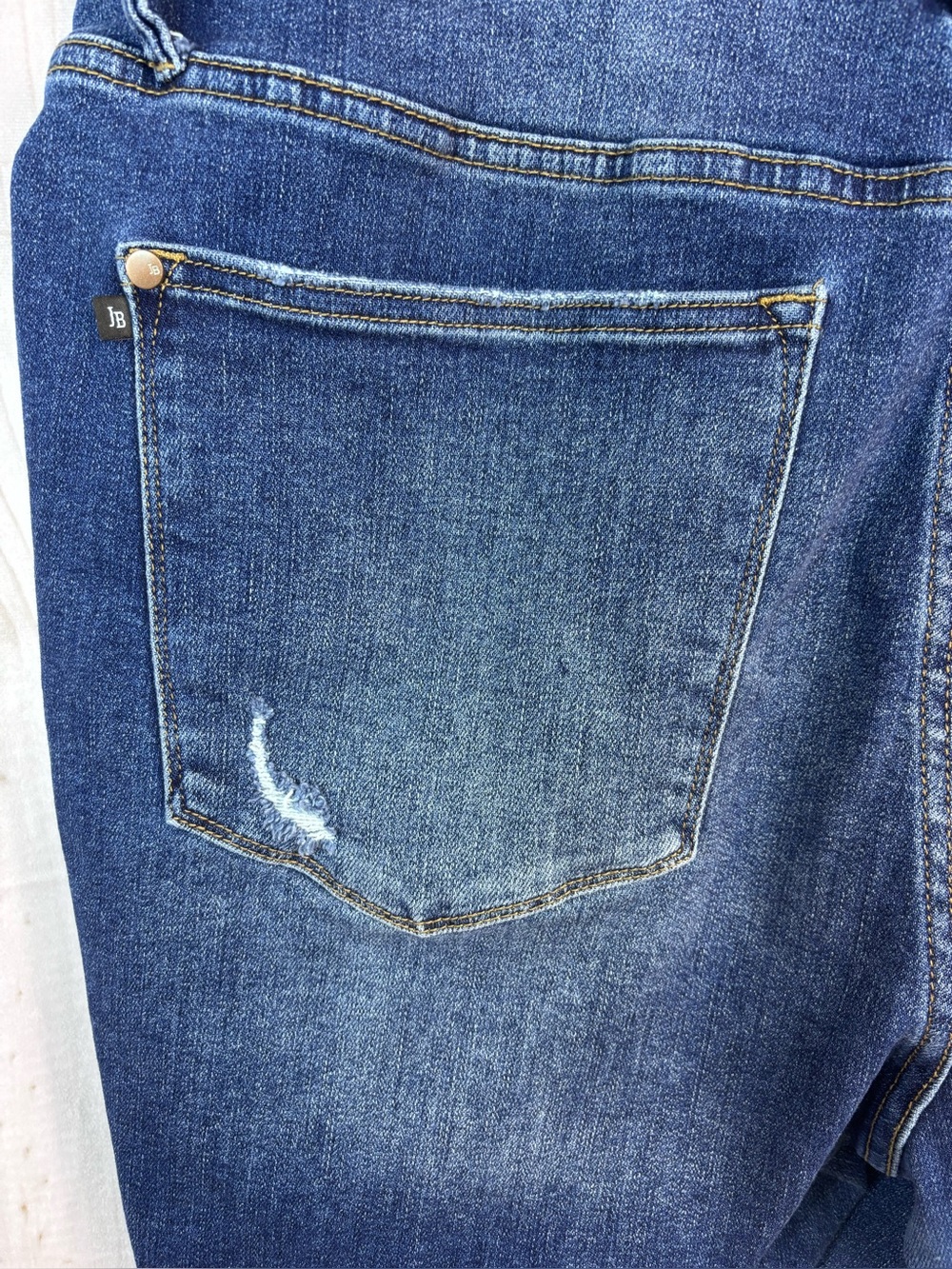 Judy Blue Denim Bermuda Shorts Hi-Rise Tummy Control Distressed Blue Size 3XL - Picture 4 of 13